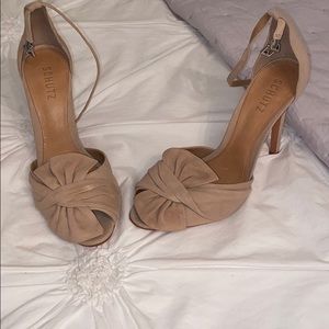 SCHUTZ Neutral Pumps in Amber light
